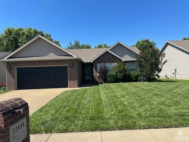 Building Photo - 10686 Fall Creek Dr