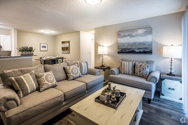 2 BR, 2 BA - Magnolia - Hickory Grove