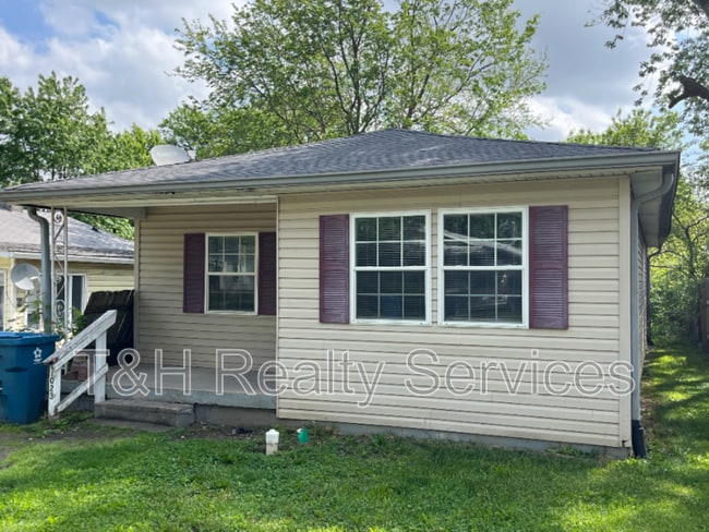 Photo - 1023 S Worth Ave