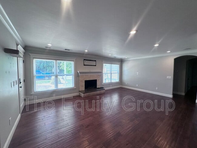 Photo - 2148 E College Ave