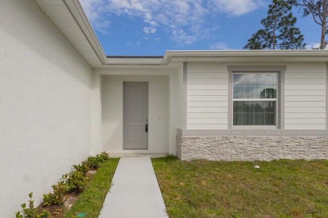 Photo - 1517 Wacker Ave SE