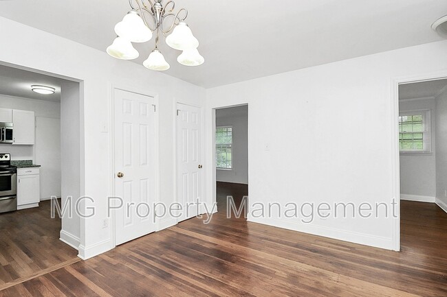 Photo - 5039 Baylor Dr