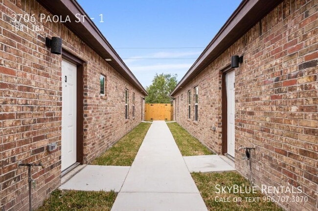 Building Photo - 3706 Paola St Unit 1
