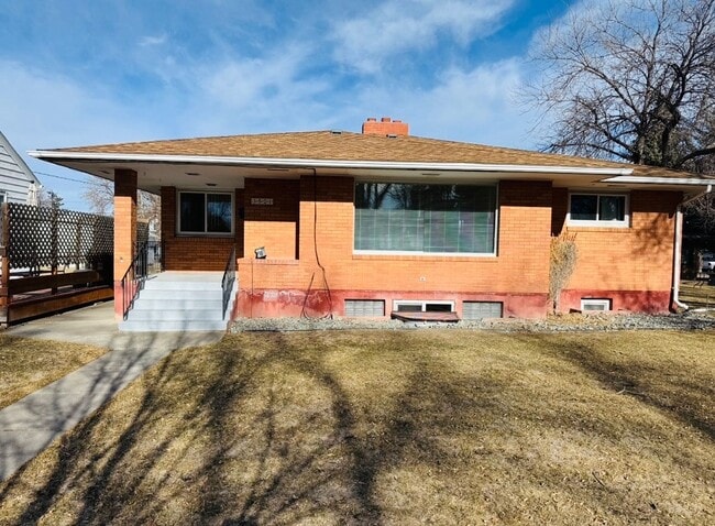 Building Photo - 3521 2nd Ave N Unit 3521 -2