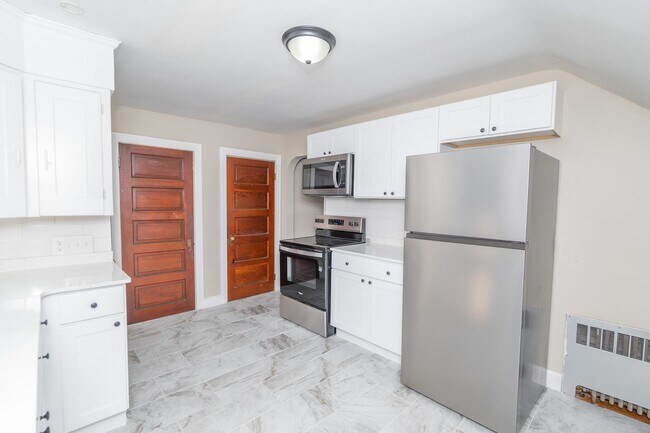 Photo - 848 Smith St Unit 3