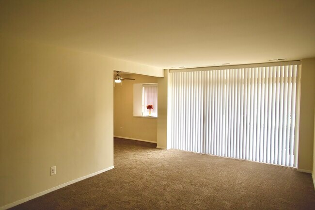 Photo - Oxford Manor