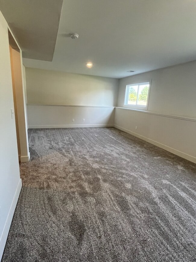 Photo - 3212 Babylon Rd