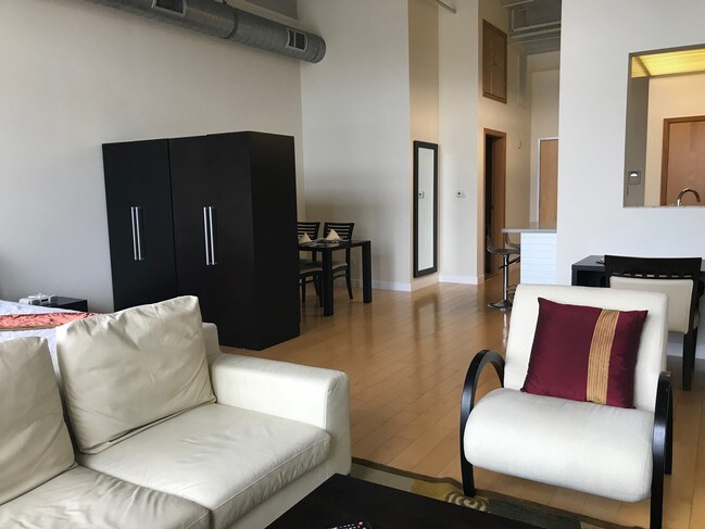 Standard Suite #7