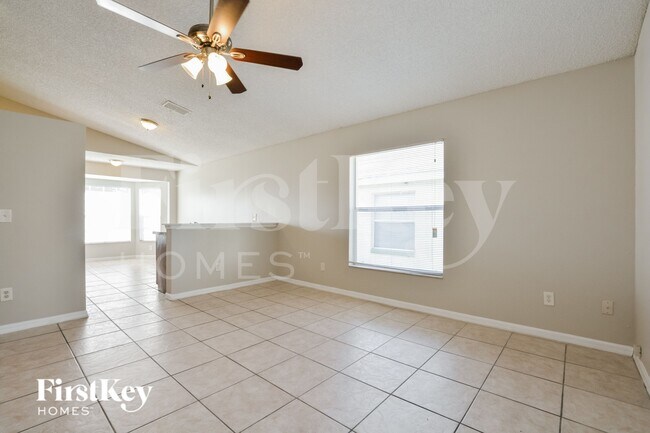 Photo - 7571 Groveoak Dr