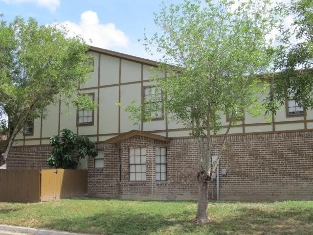 Photo - 1806 Bobcat Ln