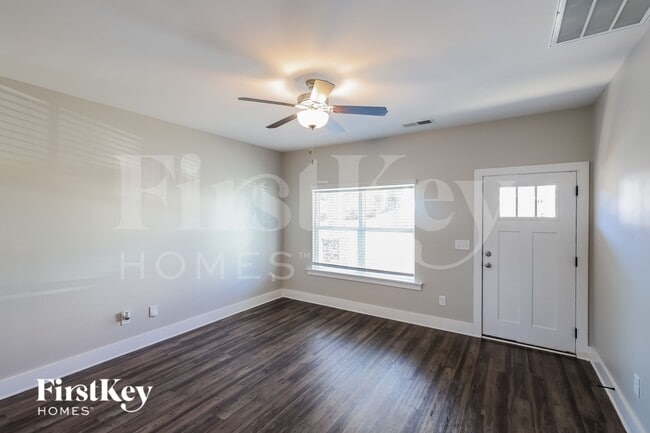 Photo - 2762 Village Pl