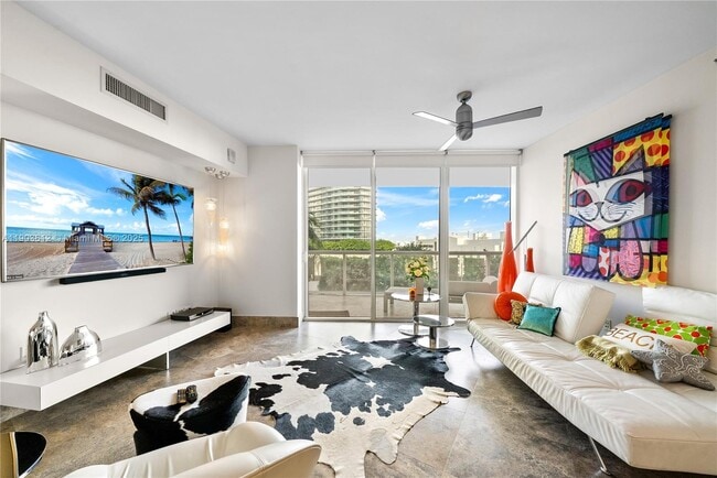 Photo - 450 Alton Rd Unidad 704