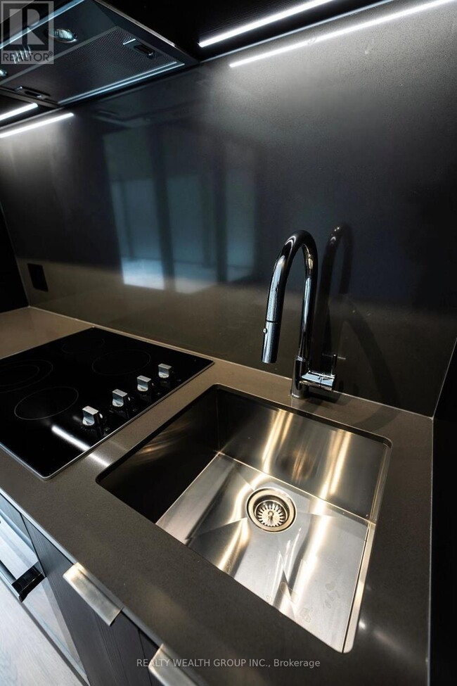 Photo - 1 Jarvis St Unit 335