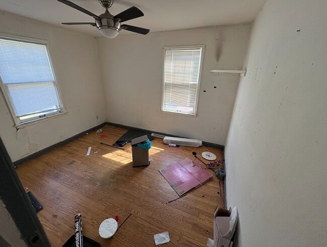 Photo - 7508 Chandler Ave