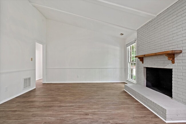 Photo - 9605 Leeswood Ln