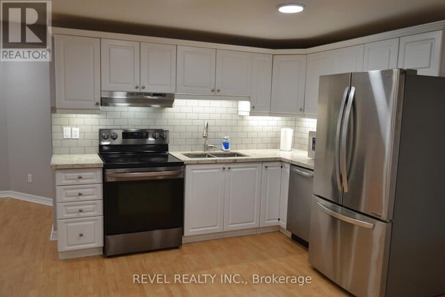 Photo - 251 Deerglen Terrace