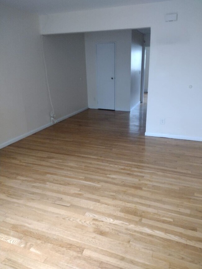 Photo - 74th Street Construction LLC Unidad 5-B