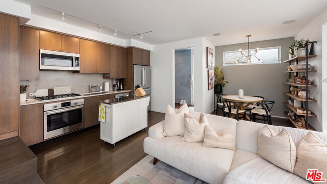 Photo - 705 Sunset Ave Unit 1/4