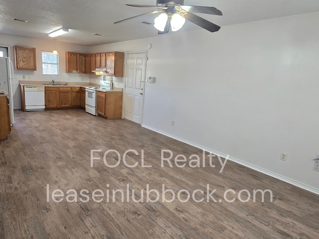 Photo - 2 bedroom, 2 bath, 1 car garage