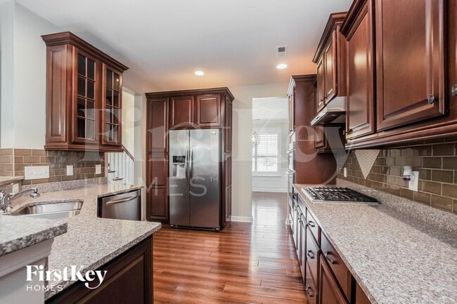 Photo - 115 Edenton Ln