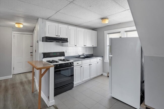 Photo - 53 Cranch St Unit 3