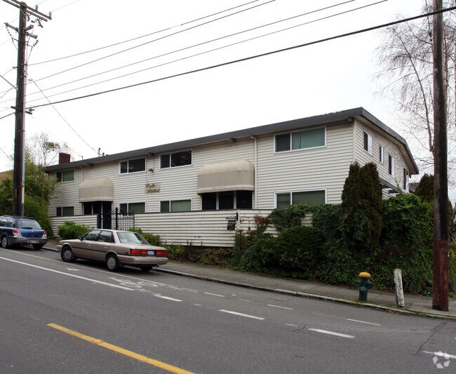 Building Photo - Taylor Highland Apartments