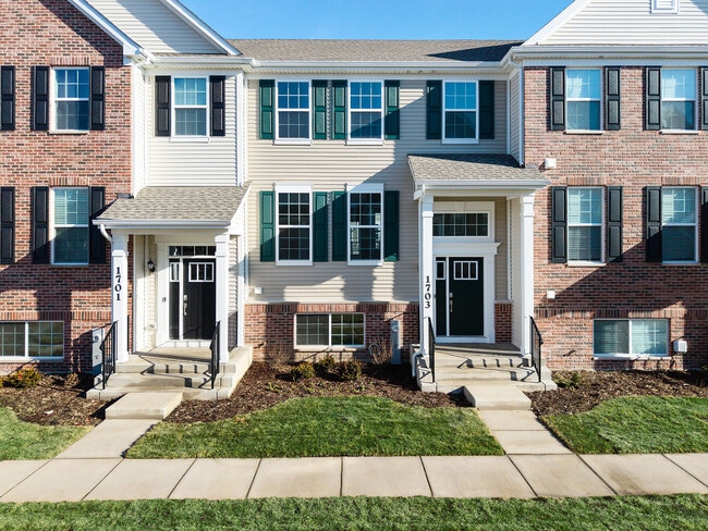 Photo - 1703 Neubauer Circle