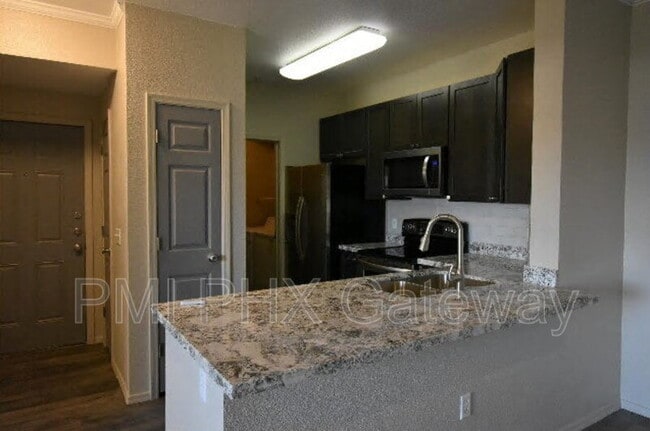 Photo - 5401 E Van Buren St