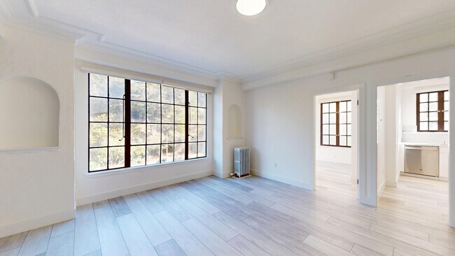 Building Photo - 555 Buena Vista Ave W Unit 201