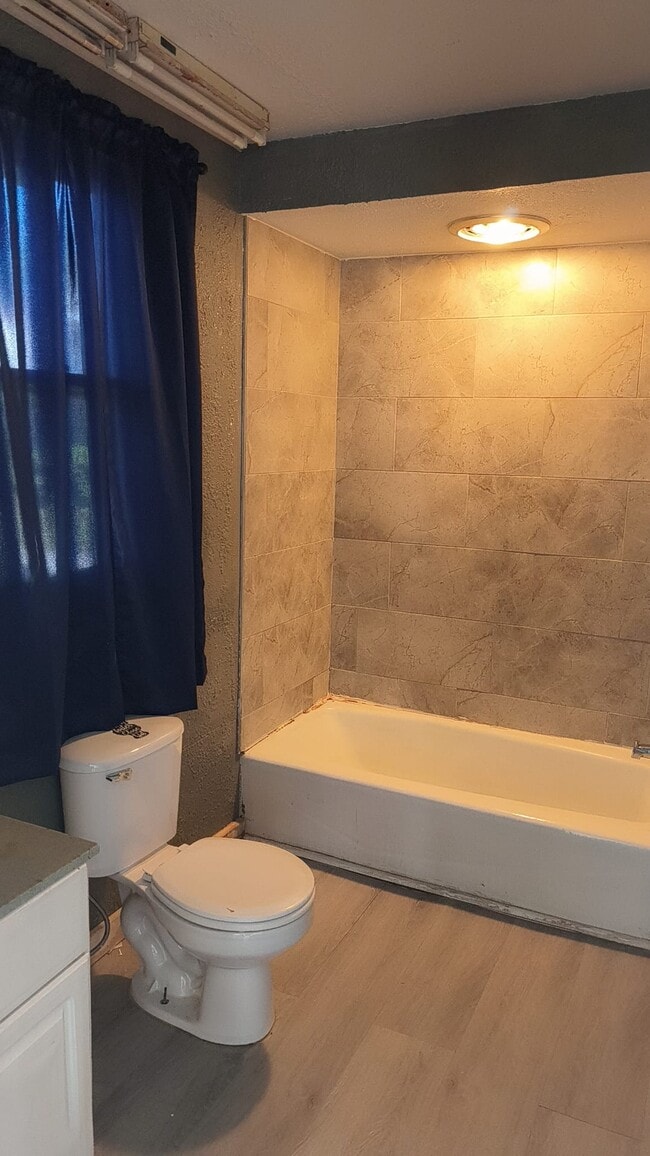 Photo - 345 Kinnaird Ave Unidad 1