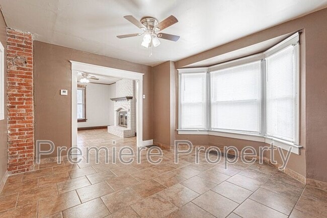 Photo - 108 S Hardy Ave