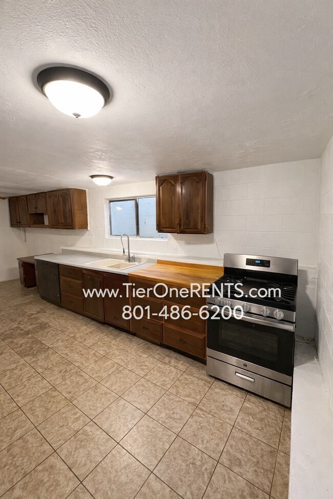 Photo - NO DEPOSIT option available for qualified renters with Obligo. Unidad B