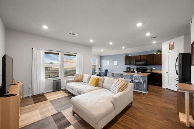 Building Photo - 15108 Siberian Elm Ln