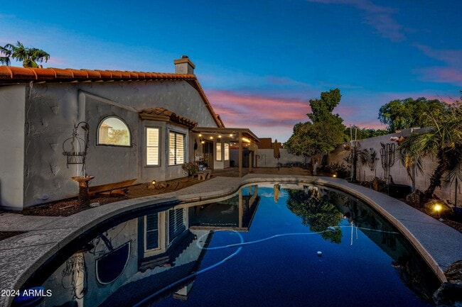 Photo - 473 W Smoke Tree Rd