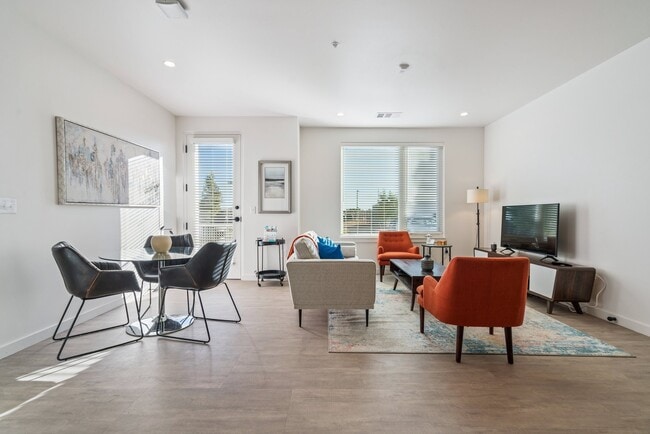 Photo - The Lindy at Wheeler