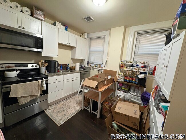 Photo - 1463 Beacon St Unit 23