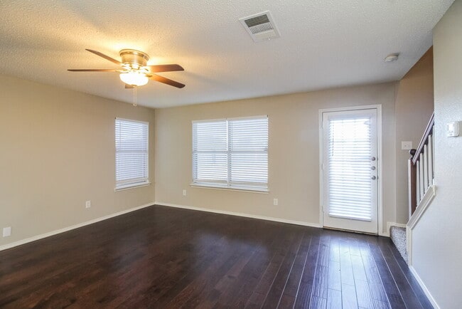 Photo - 705 Timber Trail