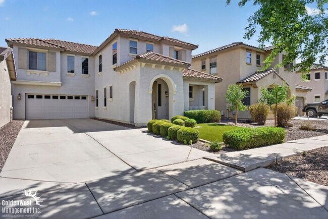 Building Photo - Beautiful 3Bdm 2.5Ba Home with Private Backyard in Power Ranch!