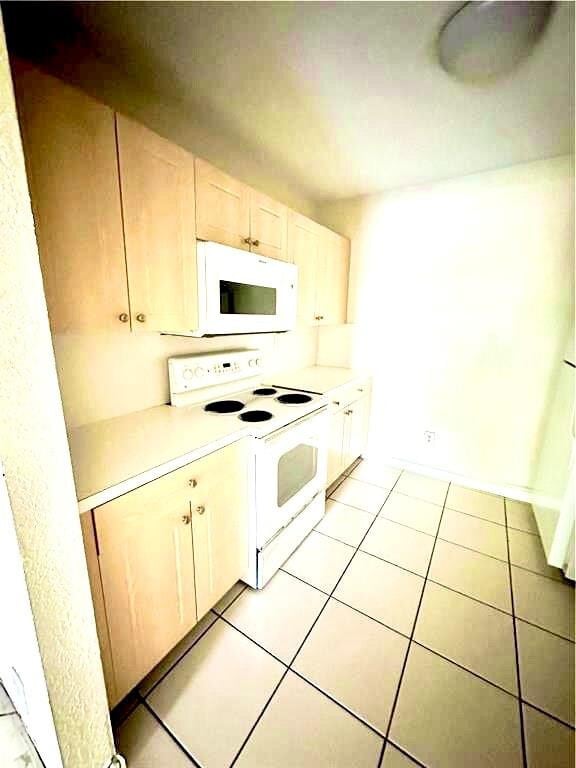 Photo - 760 SE 2nd Ave Unit D112