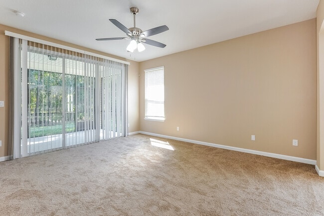 Photo - 1502 Oldenburg Dr