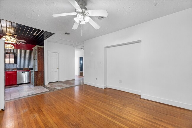 Photo - 5419 Gulfton St Unit G