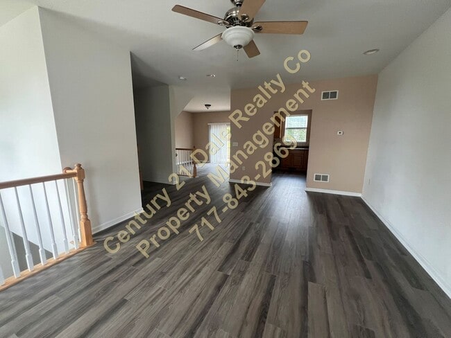 Photo - Beautiful 3 BR, 2.5 Bath home in Woodcrest...