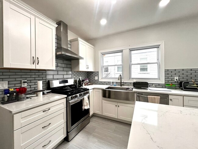 Building Photo - 12 Bailey St Unit 1