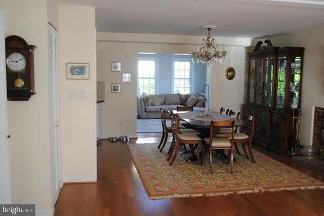 Photo - 6918 Espey Ln