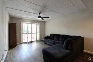 Building Photo - 209 W Miracle Strip Pkwy Unit APT A204