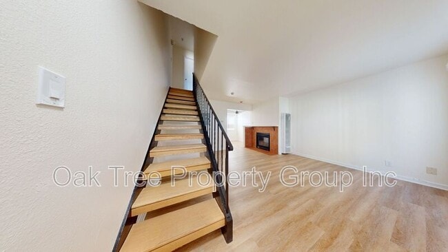 Building Photo - 620 G St Rental