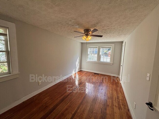 Photo - 2218 Camille Dr