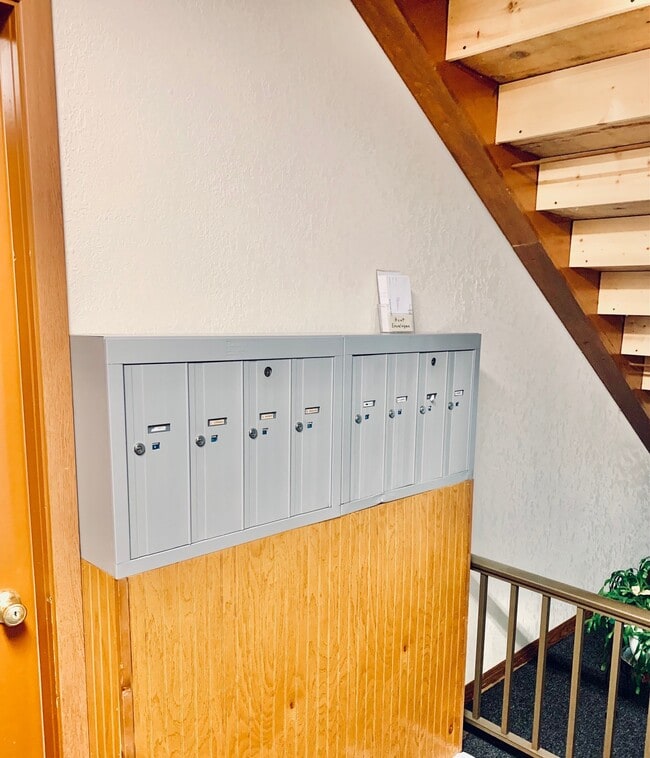 Foster Apartments