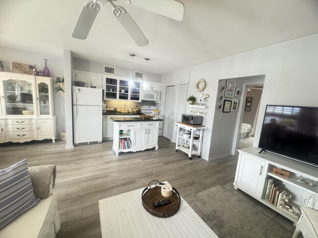 Building Photo - 5505 N Ocean Blvd Unit 3-205