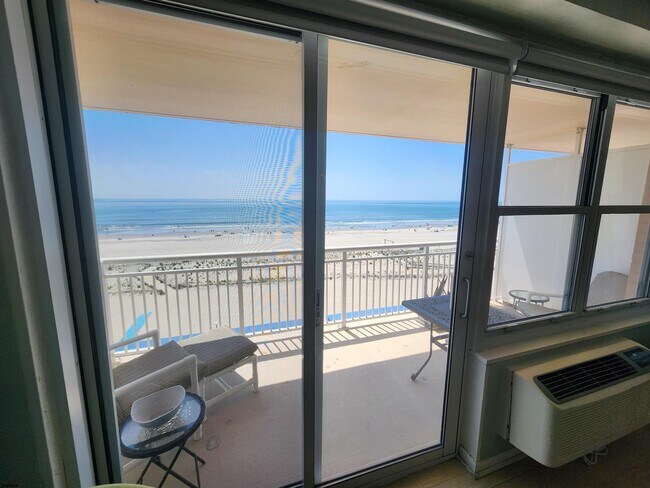 Photo - 9400 Atlantic Ave Unidad 703